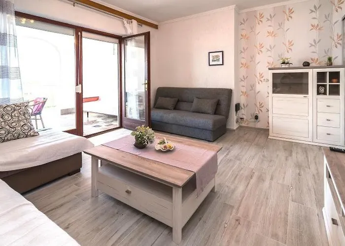 Appartement With Private Pool And Beautiful Sea View - By Traveler Tourist Agency Krk - Id 2106 Vrbnik (Primorje-Gorski Kotar)
