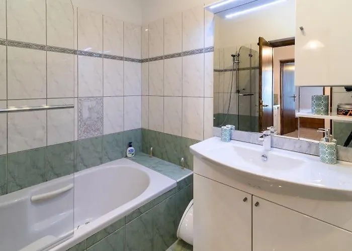With Private Pool And Beautiful Sea View - By Traveler Tourist Agency Krk - Id 2106 Appartement