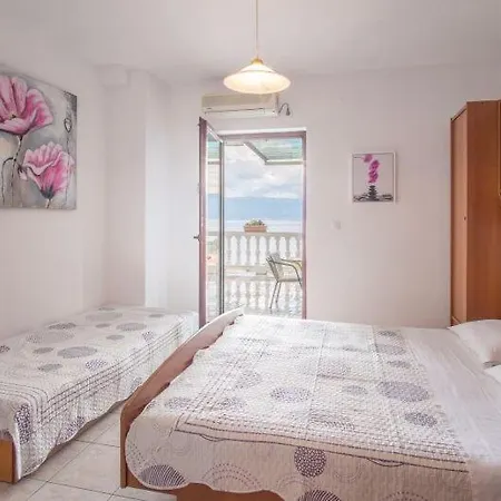 With Private Pool And Beautiful Sea View - By Traveler Tourist Agency Krk - Id 2106 Vrbnik (Primorje-Gorski Kotar)