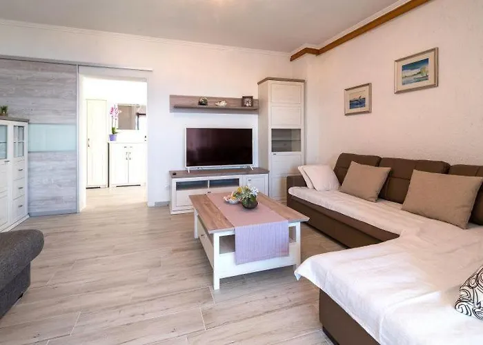 Lejlighed With Private Pool And Beautiful Sea View - By Traveler Tourist Agency Krk - Id 2106 *