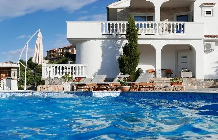 With Private Pool And Beautiful Sea View - By Traveler Tourist Agency Krk - Id 2106 Lejlighed *