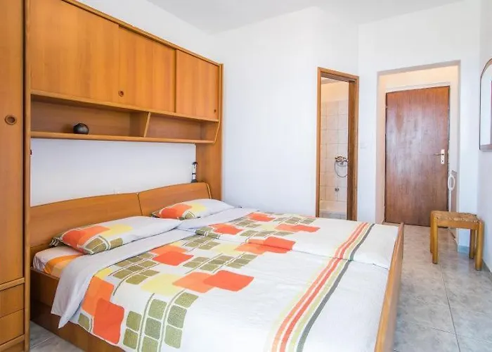 Lejlighed With Private Pool And Beautiful Sea View - By Traveler Tourist Agency Krk - Id 2106