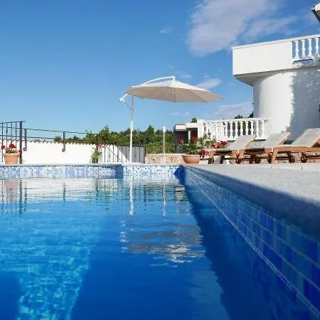 With Private Pool And Beautiful Sea View - By Traveler Tourist Agency Krk - Id 2106 Apartament